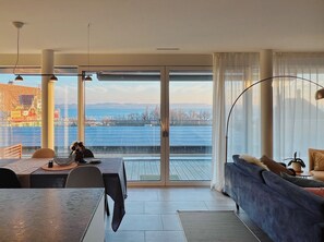 Interior - Soleil House - Family-friendly Apartment with Amazing Lake View in St Blaise (Saint Blaise)