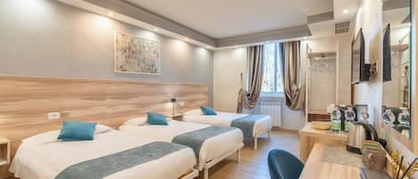 Desk, laptop workspace, soundproofing, free WiFi