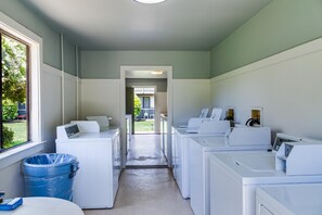 Appart'hôtel, 1 grand lit et 1 canapé-lit (Hidden Beach Villas 122 - A Sunset Pa) | Intérieur