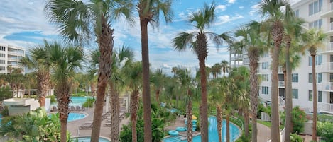 Condo, varias camas (Destin West Bayside Osprey 502) | Alberca | Alberca al aire libre y alberca climatizada