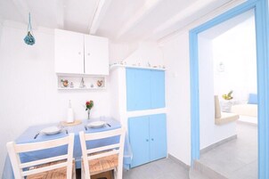 Σπίτι | Ιδιωτική κουζίνα | Μηχανή εσπρέσο, καρεκλάκι μωρού