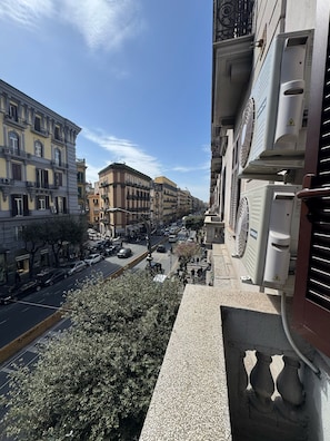 City view - Ad Aram Suites (Naples)