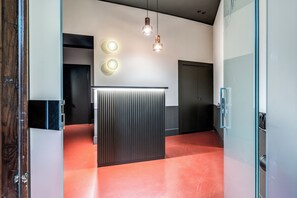 Reception - Adaram Suites (Naples)