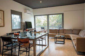 Dining - Athenian Riviera Seafront Residence (Saronida)