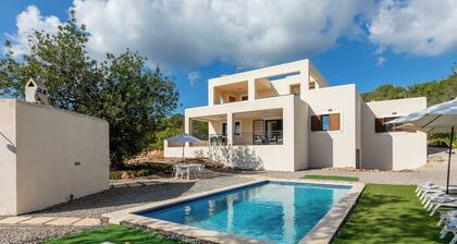 New! Villa Can Toni - Three Bedroom Villa, Sleeps 6