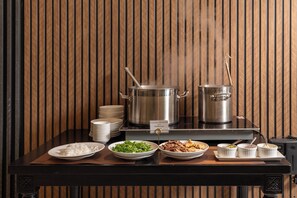 Free daily buffet breakfast  - 22Land Cloud Hotel (Hanoi)
