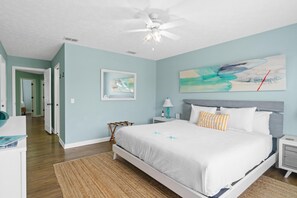 House, Courtyard View | 3 bedrooms, laptop workspace, iron/ironing board, free WiFi - Beach House - Paradise Palace by PHG (Panama City Beach)