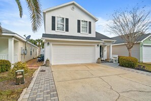 Fachada de la propiedad