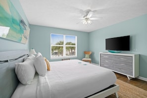House, Courtyard View - Beach House - Paradise Palace by PHG (Panama City Beach)
