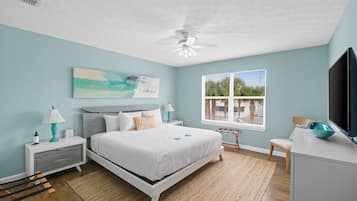 3 bedrooms, laptop workspace, iron/ironing board, free WiFi