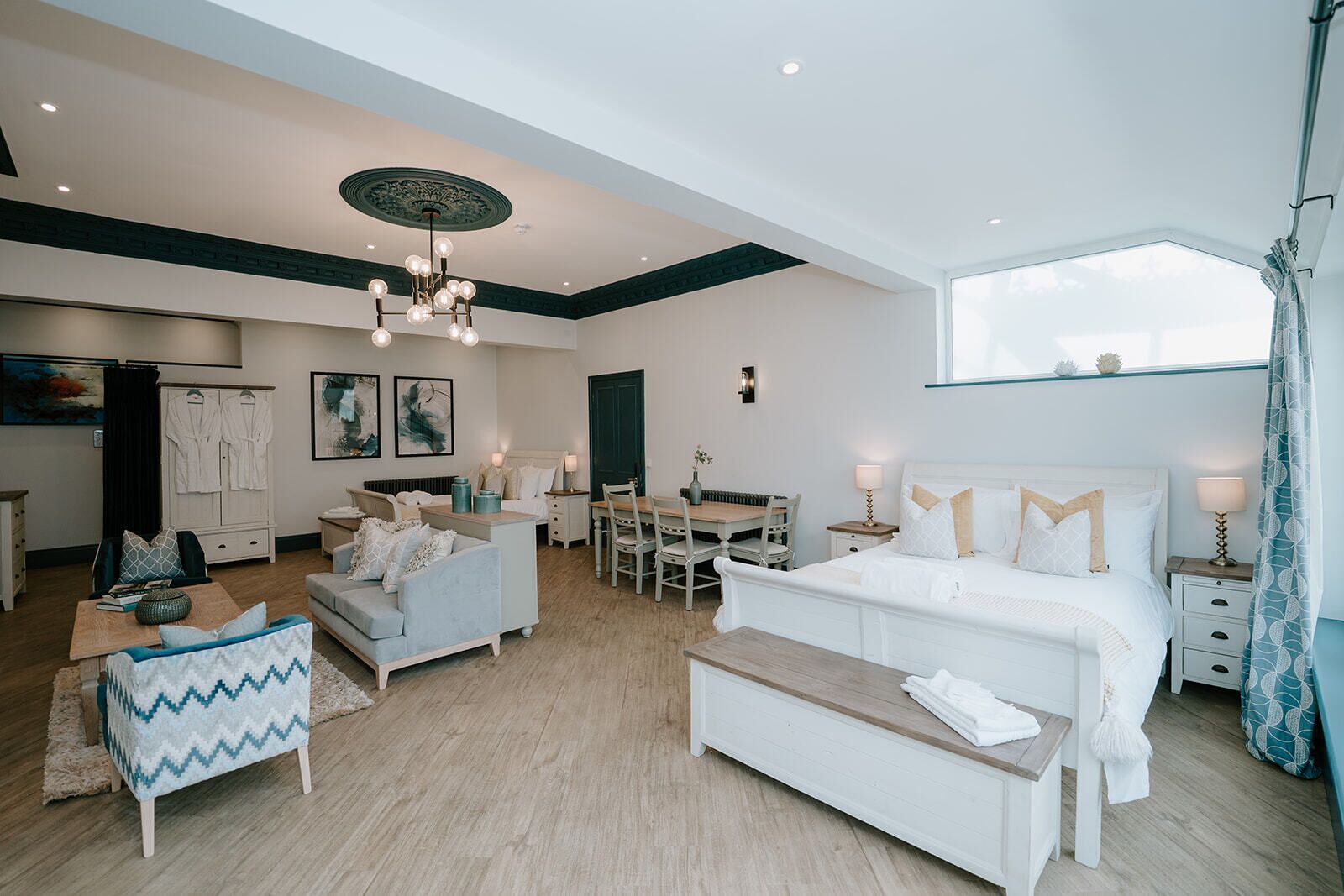 Family Studio Suite | In-room safe, desk, free WiFi
