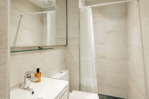 Hair dryer, towels