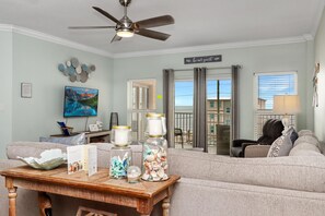 Condo, Multiple Beds (Paradise Shores 305) | Living area