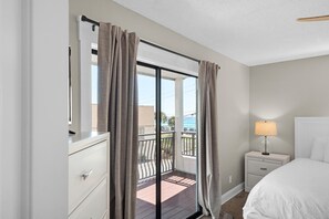 Townhome, Multiple Beds (Costa Vista Townhouse #9)