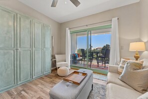 Condo (Inn at Seacrest 309- Somewhere in the) | Living area