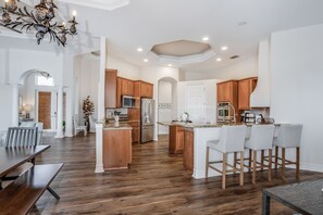 Interior - Waterfront Paradise with Pool, Spa, Kayaks, Bikes, Game Room & more (Cape Coral)