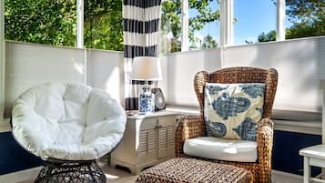 House, Multiple Beds, Kitchen, Garden View (Captain's Cottage) | Interior