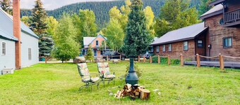 Magic In All Directions - 3 Bdrms, 2 1/2 Bths, WrkSpc & WiFi