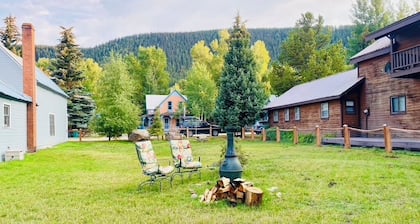 Magic In All Directions - 3 Bdrms, 2 1/2 Bths, WrkSpc & WiFi