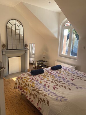 3 soverom, reiseseng for barn og wi-fi