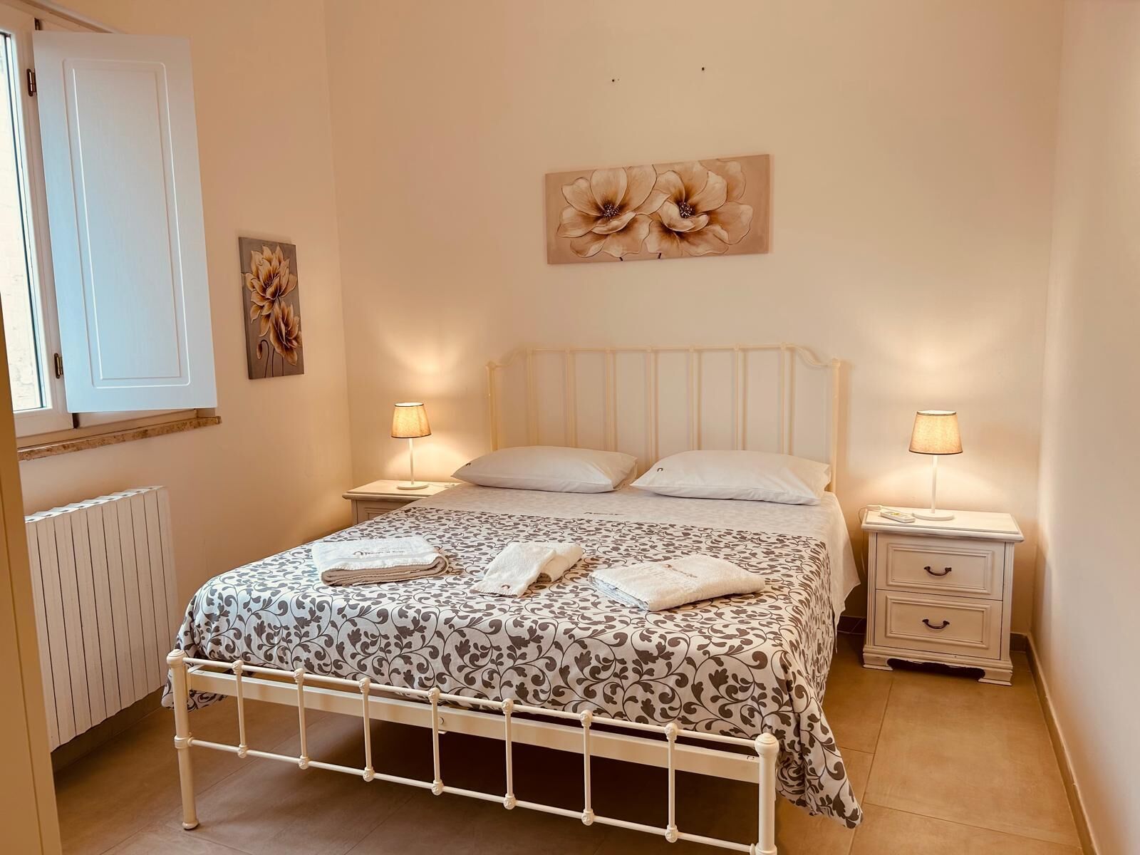 1 bedroom, iron/ironing board, travel cot, free WiFi