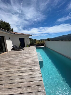 Pool - 🌿 Villa with swimming pool and panoramic view Auriol Near Cassis, Marseille and Aix (Auriol)