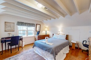 4 habitaciones, tabla de planchar con plancha, internet y ropa de cama