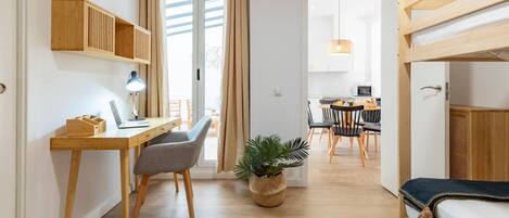 1 室のベッドルーム、WiFi (無料)、ベッドシーツ