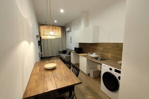 Interior - A (VA070.1.1) TH Mediterranean Suite 1 (Valencia / València)