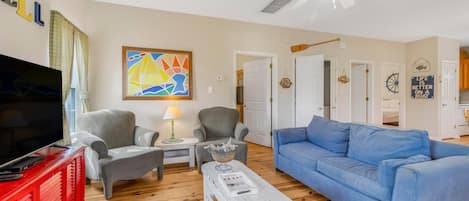 House, Multiple Beds (The Rookery 1302) | Living area