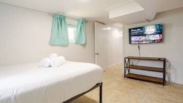 Desk, iron/ironing board, free WiFi, bed sheets