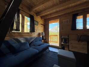Fireplace - Trout & Grayling Paired Lakefront Cabins, Lakefront Twin Cabins (Cantwell)