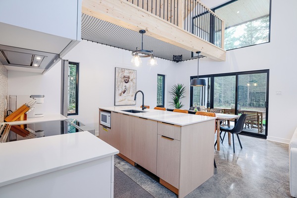 Refrigerador, microondas, horno, placa de cocina