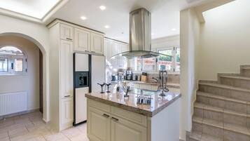 Family Villa, Sea View | Private kitchen | Full-size fridge, oven, stovetop, dishwasher