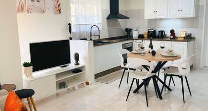 Dani House - Porto Moniz Escape