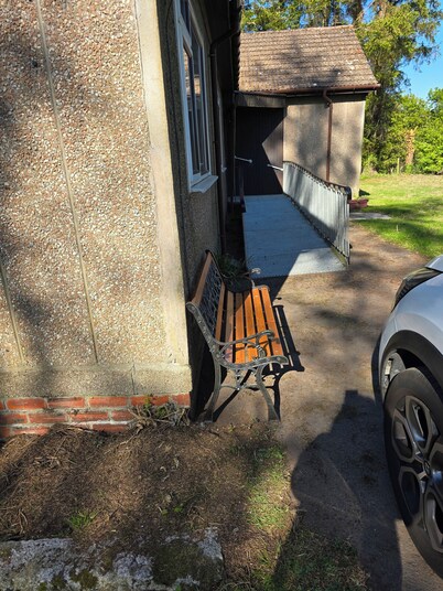 Tranquil&Beautiful surroundings,situated in the country 20mins seaside,dark sky