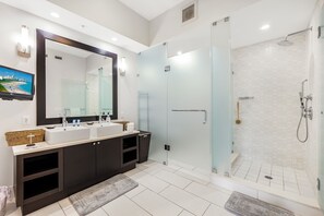 Bathroom - Exclusive Doral Stay W Luxury Amenities (Miami)