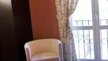 Standard Quadruple Room | 1 bedroom, minibar, free WiFi