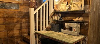 Driftless Log Cabin w/ Kickapoo Valley View