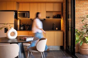 Microwave, oven