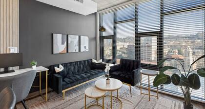 Live the High Life – Chic 2BR Apartment in BHM