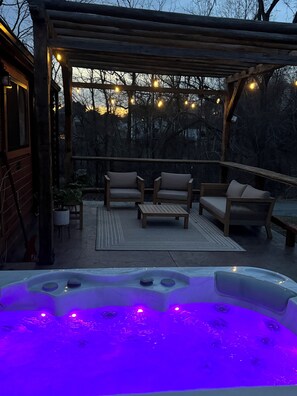 Bain à remous extérieur