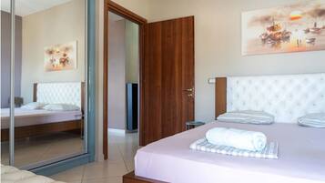 2 soverom, strykejern/-brett, wi-fi (inkludert) og sengetøy