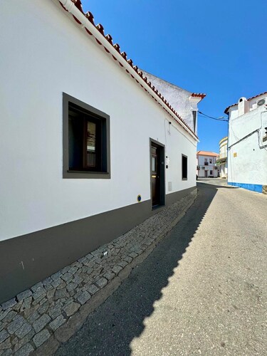 Akonxego&C.ia. Mourão - Capital of Alqueva. ☀️.