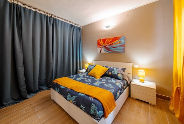 1 bedroom, in-room safe, iron/ironing board, free WiFi