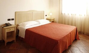1 bedroom, free WiFi, bed sheets - Due Ponti Village two-room apartment A for 4 persons (Sala di Cesenatico)