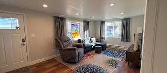 Updated 2-bedroom 1bth apartment near downtown Lafayette with WiFi, AC