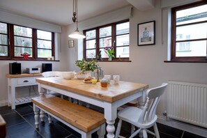 Dining - Chantry Cottage -  sleeps 6 guests  in 3 bedrooms (Chard)
