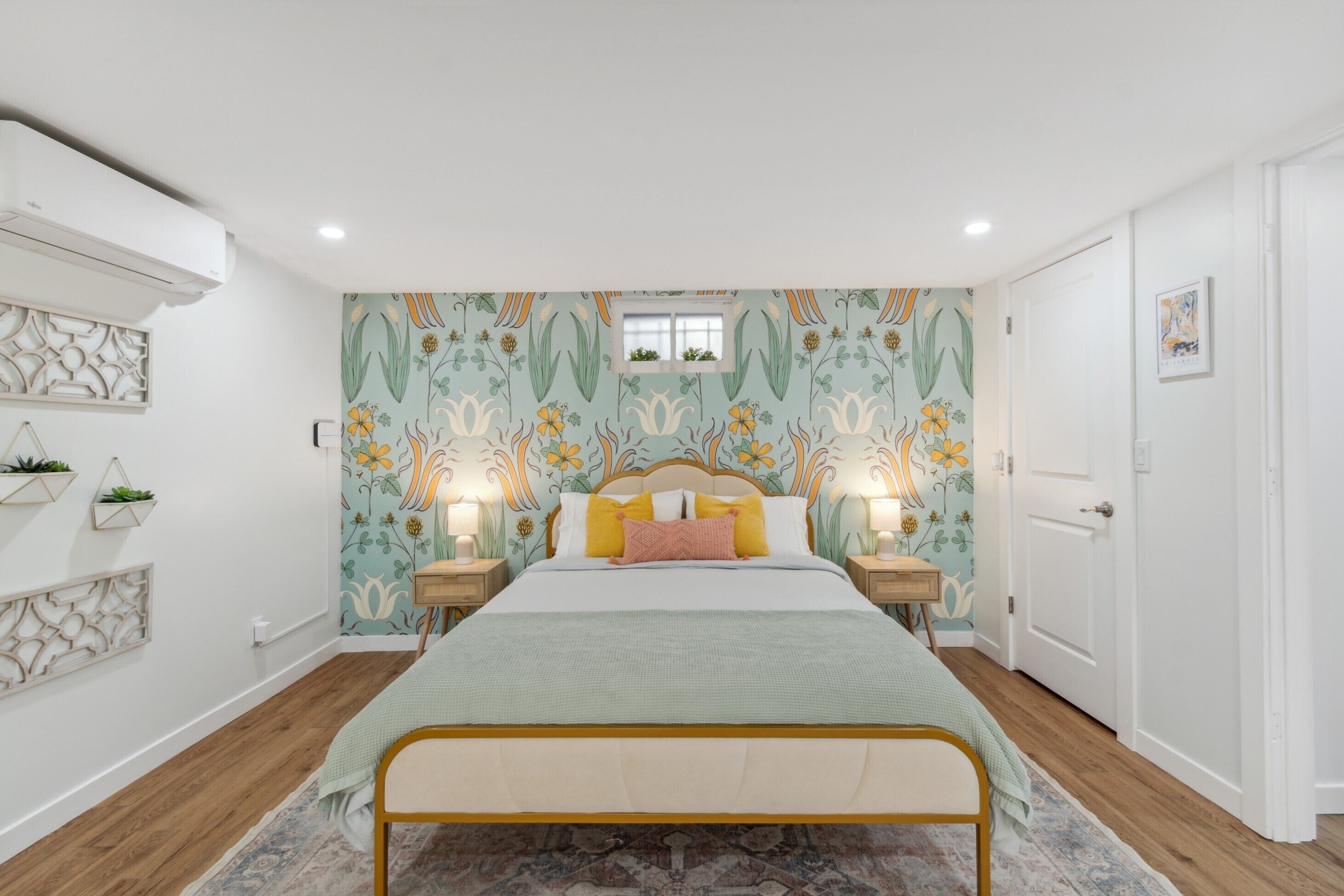 1 camera, ferro/asse da stiro, Wi-Fi, lenzuola