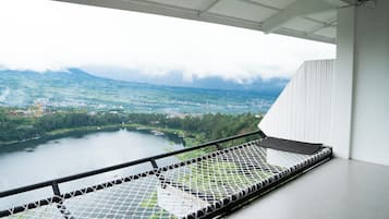 Phòng đôi, ban công, quang cảnh thung lũng | Hiên